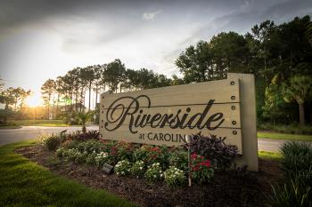84_Riverside_Sign_FULL.jpg