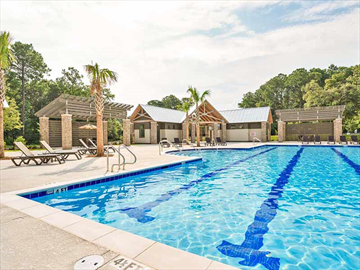 Beautiful residents club pool | recreation area